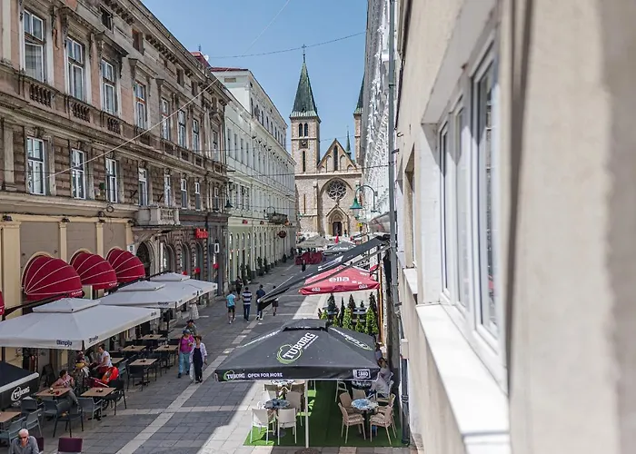 Cute And Cozy Studio With Cathedral View-Excellent Location